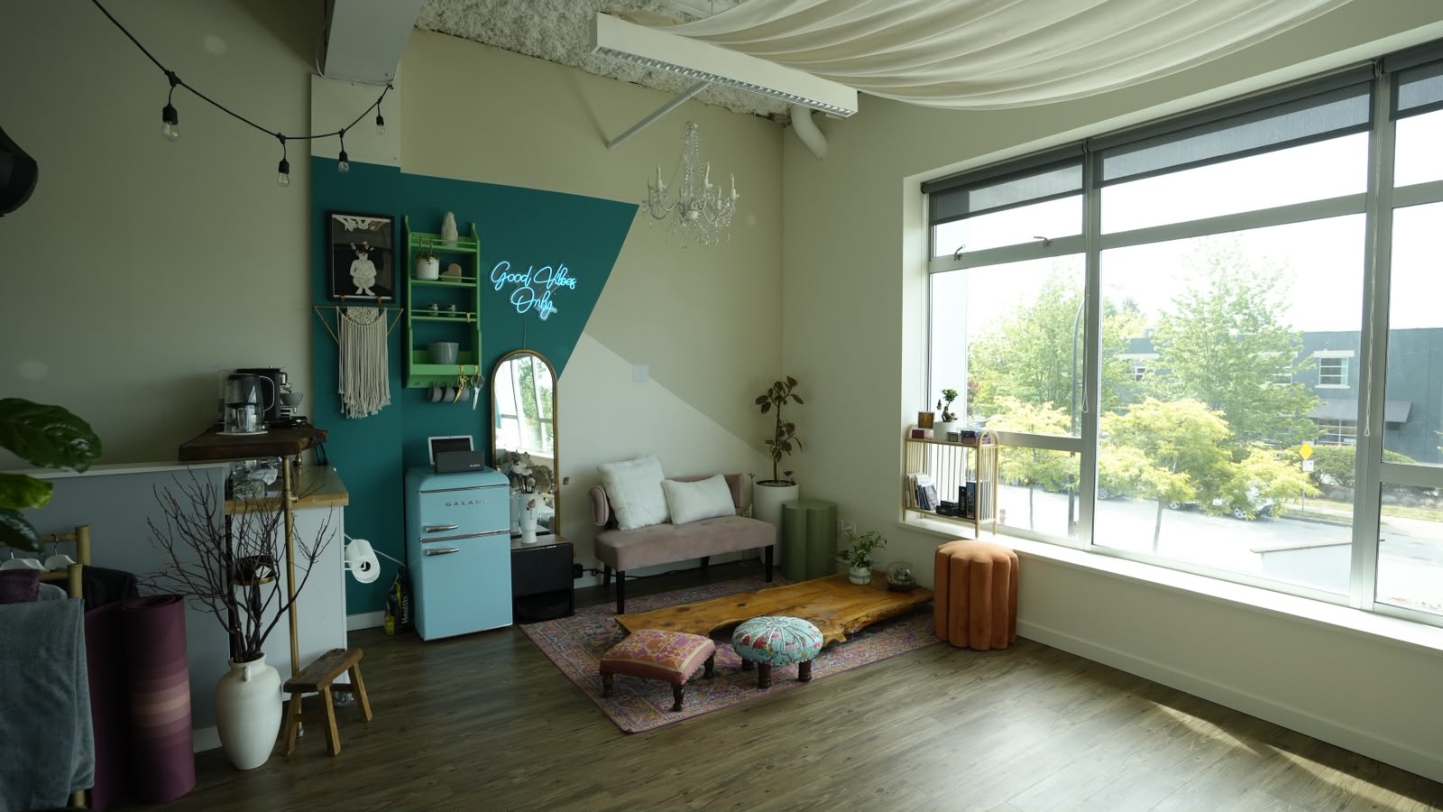 The studio lounge
